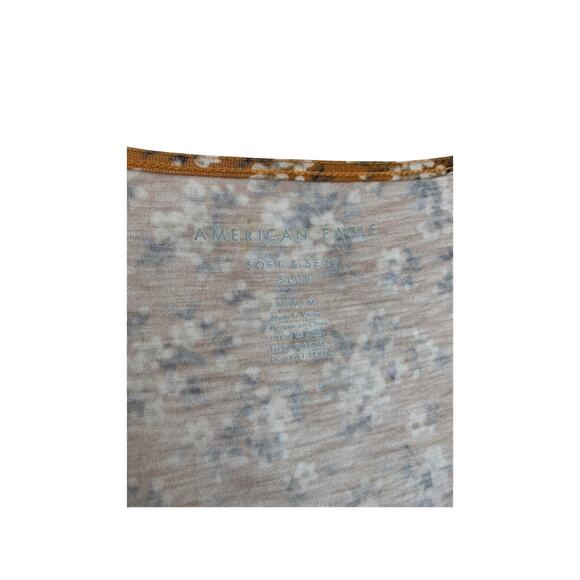 American Eagle Mustard Floral V-Neck Soft & Sexy Women’s Medium Boho Casual Tee - Picture 2 of 4